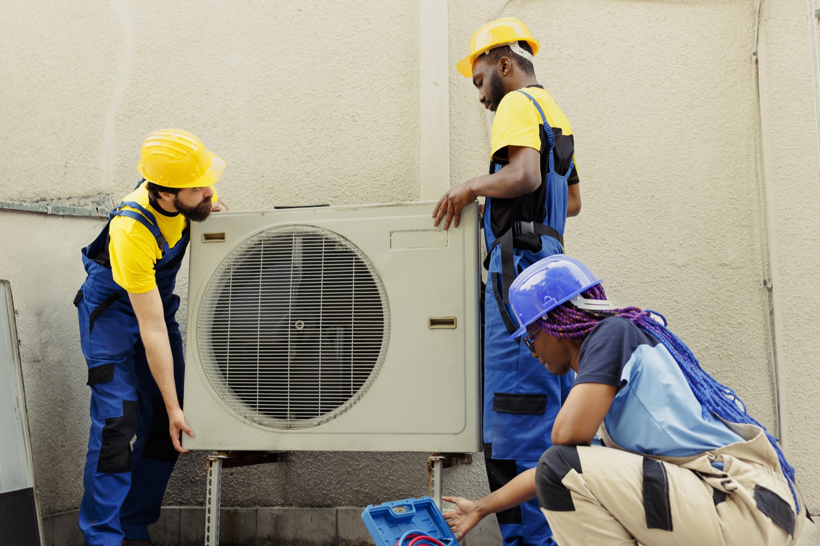 Heat Pump vs Furnace: What’s Best for Toronto Homes?